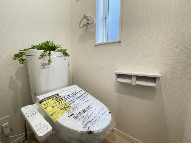 クレイドルガーデン八戸市下長第8ｰ1号棟のトイレ