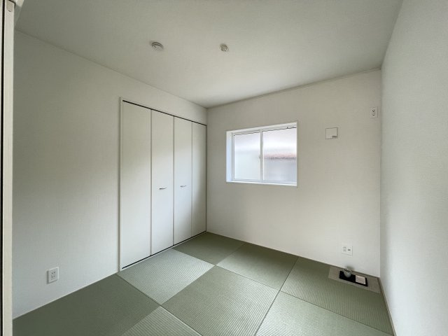 クレイドルガーデン八戸市下長第8ｰ1号棟の和室