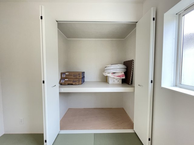 クレイドルガーデン八戸市下長第8ｰ1号棟の収納