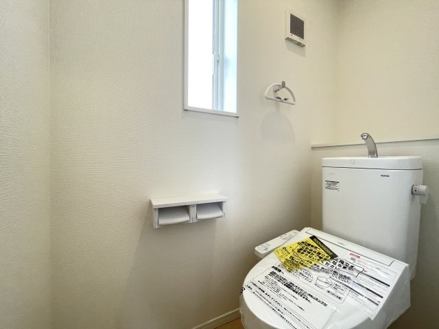 クレイドルガーデン八戸市下長第8ｰ1号棟のトイレ