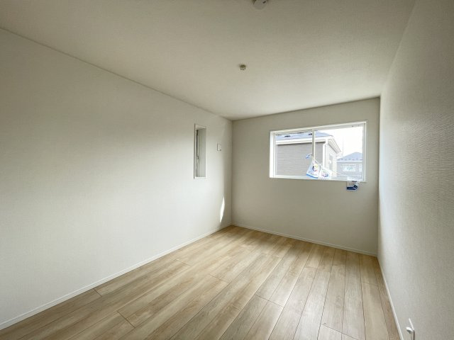 クレイドルガーデン八戸市下長第8ｰ1号棟の洋室