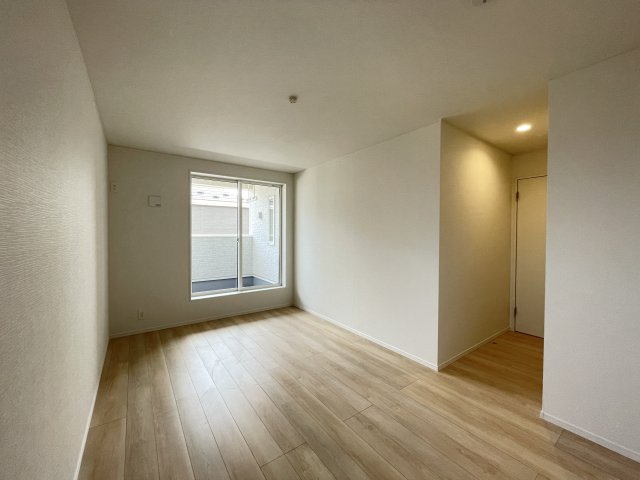 クレイドルガーデン八戸市下長第8ｰ1号棟の洋室