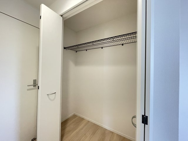 クレイドルガーデン八戸市下長第8ｰ1号棟の収納