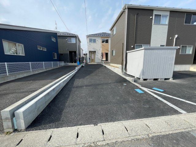 クレイドルガーデン八戸市下長第8ｰ1号棟の駐車場