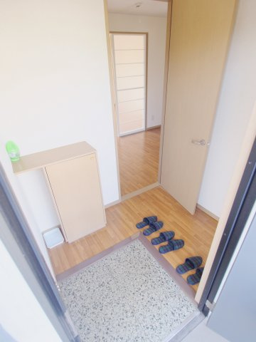 コーポ翼Cの玄関