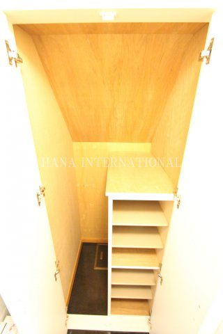 レオパレスウィステリアの収納