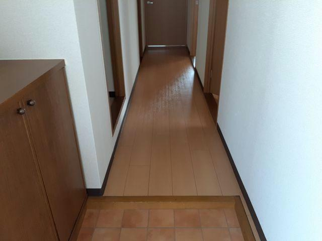 アクロポリスⅡの玄関