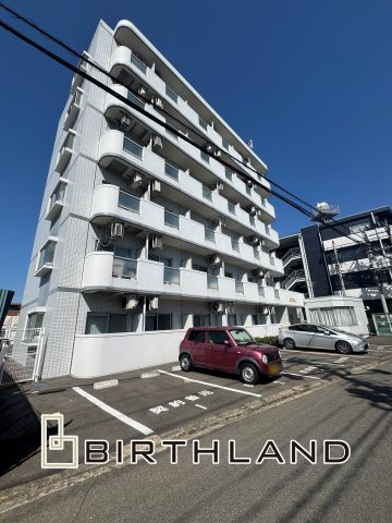 想定年間賃料　48万　想定利回り　19.2％　鉄筋コンクリート造