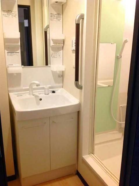 レオネクスト本郷北辰の洗面所