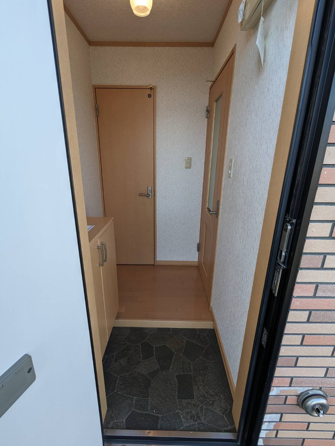 ウエルカムサトウ6の玄関