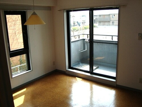 カルトゥーシュ芦花の居間・リビング|洋室　※2012年4月撮影