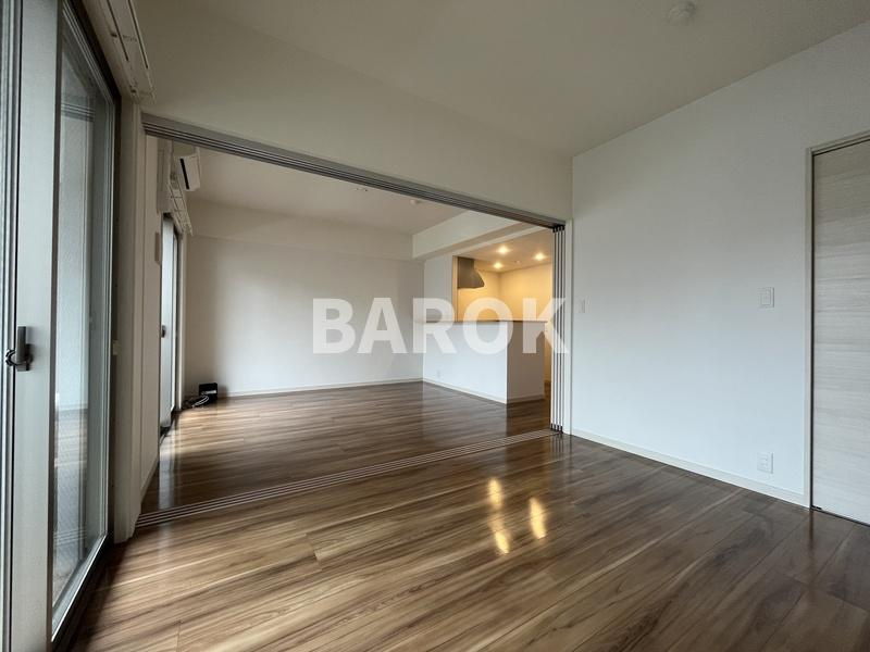 プランドール高砂の居間・リビング