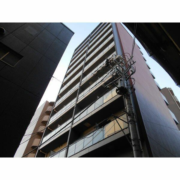 スパシエロッサ池袋の外観