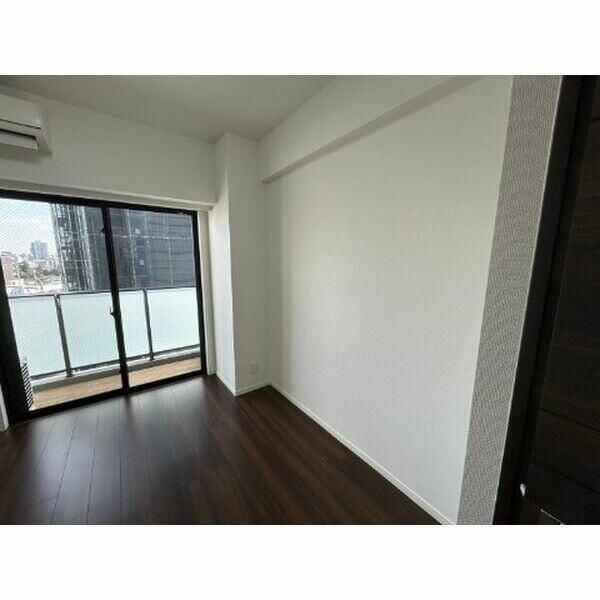 スパシエロッサ池袋の居間・リビング