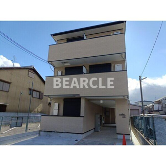【外観】 | 【仲介手数料0円】ALEGRIA六地蔵 | 建物外観を気になさる方へ、見た目の良い物件です