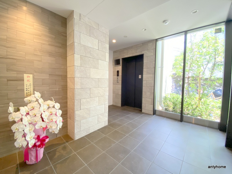 クアンツのロビー