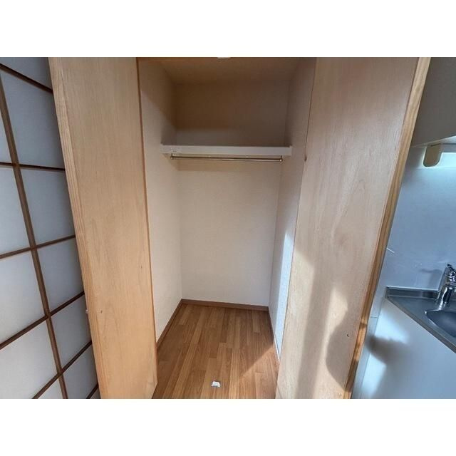 リブレス新河岸Ⅴ　旧新河岸元寮の収納