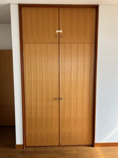 【収納】 | 井口四丁目　戸建 | 各居室に収納有り