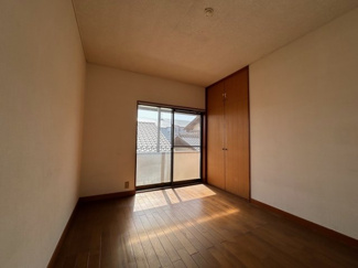 【洋室】 | 井口四丁目　戸建 | 2階　6帖洋室