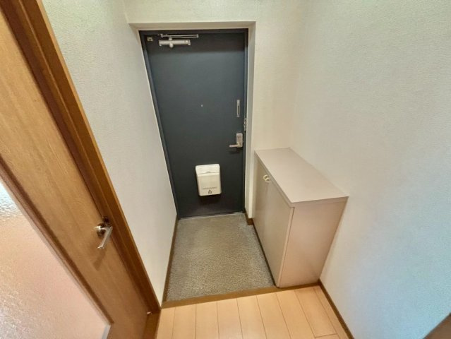 TSコスモスの玄関