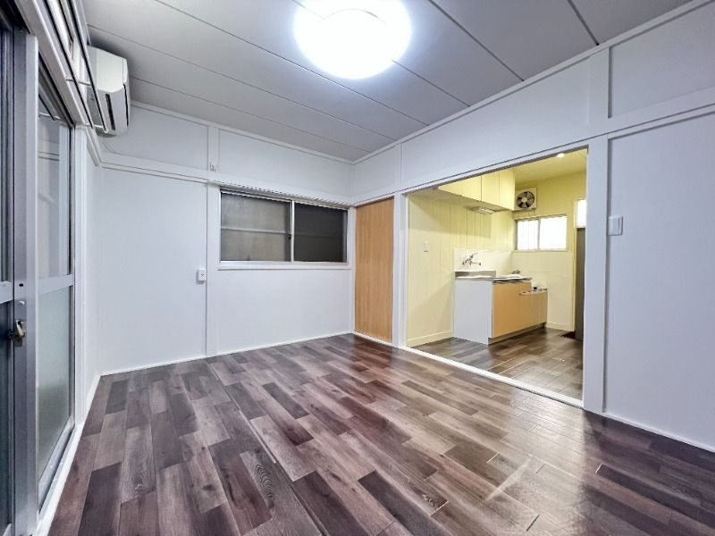 コーポかえでの洋室