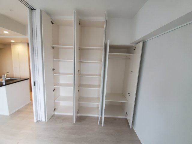 シャリエ御茶ノ水の玄関