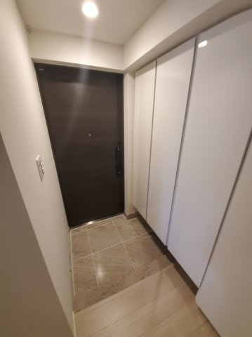 シャリエ御茶ノ水の玄関