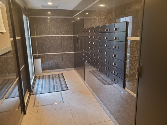 シャリエ御茶ノ水のエントランス