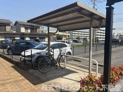 【その他共用部分】 | セントレア西深津 | 駐輪場