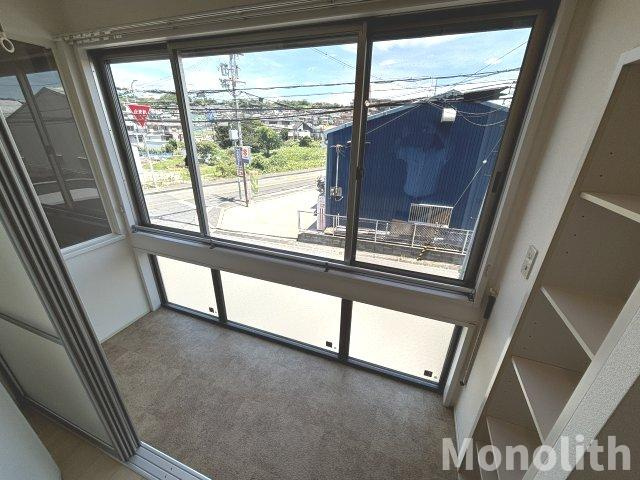 クリプトメリアのバルコニー