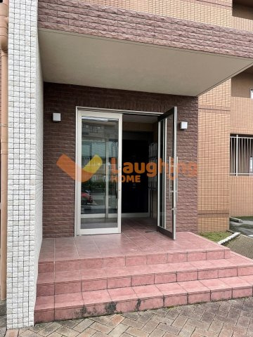 グランドレジデンスのエントランス|建物の内部です
