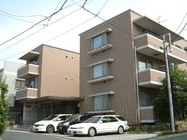 ＰＡＬＥＲＭＯ ＣＯＵＲＴの外観