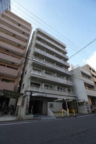 メゾン・ド・オンディーヌ301号室の外観