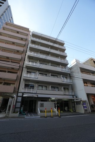 メゾン・ド・オンディーヌ301号室の外観