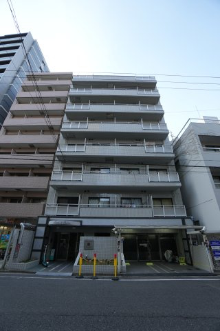 メゾン・ド・オンディーヌ301号室の外観