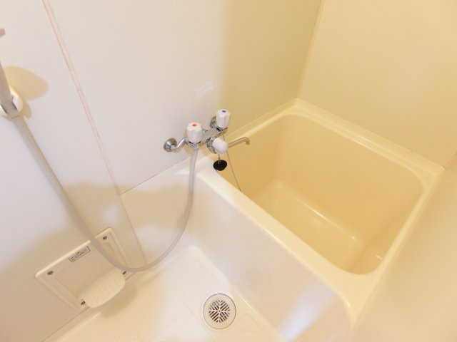 本町8番館の浴室