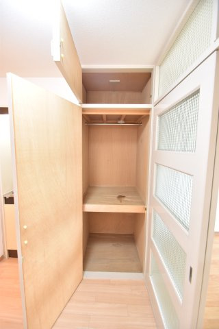 大阪市城東区野江１丁目の賃貸マンションの収納