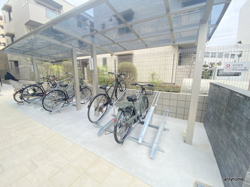 FlourichⅠの駐車場