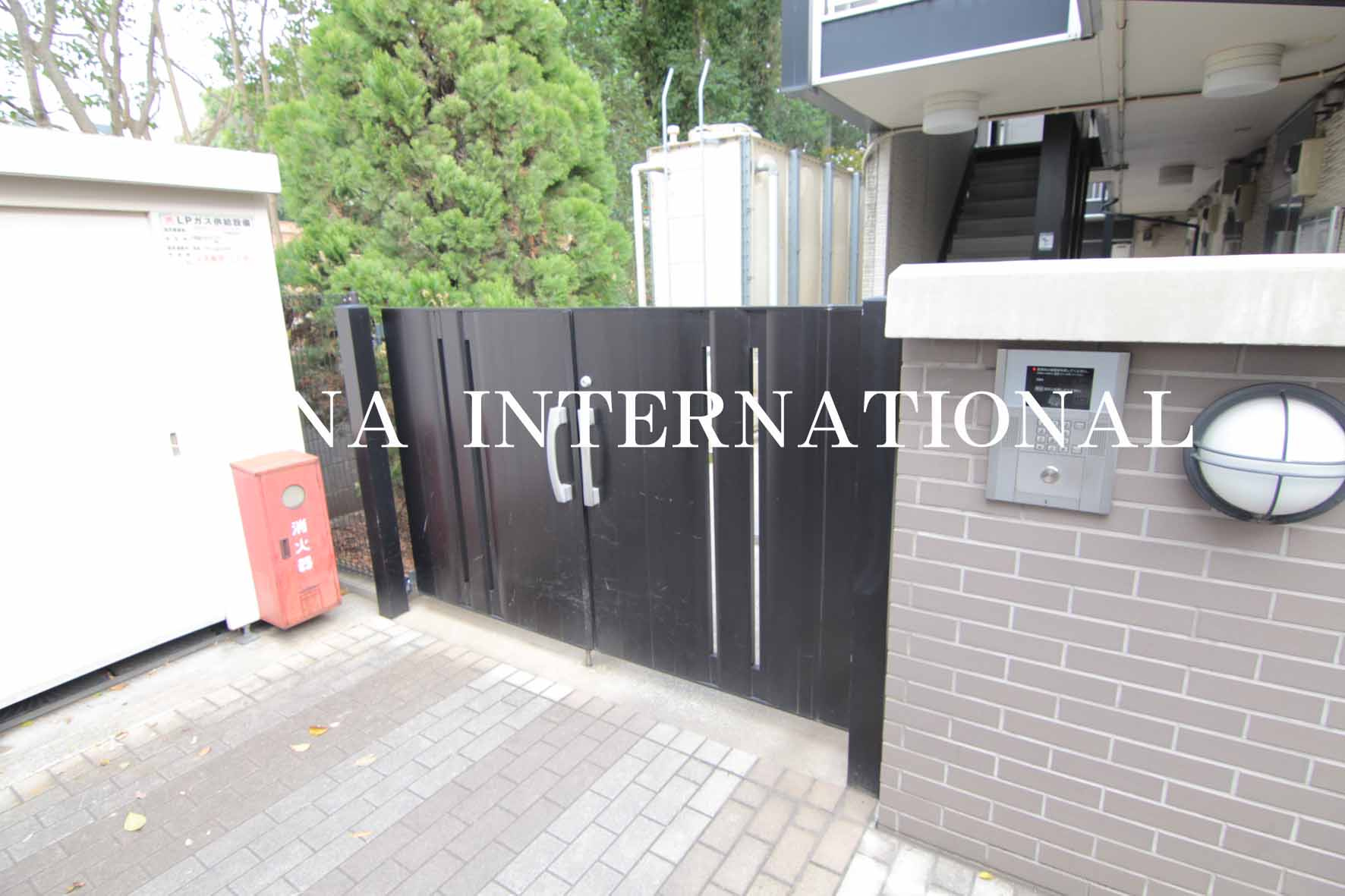 レオパレスＭ＆Ｋのエントランス