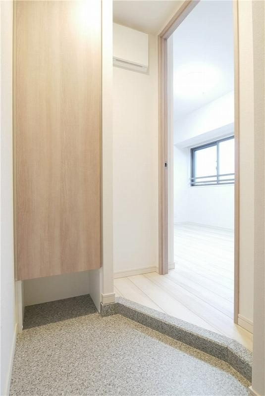 グランカーサ国府台の玄関