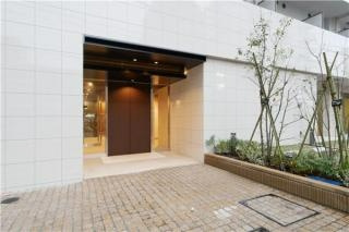 グランカーサ国府台のエントランス