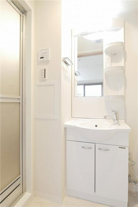 グランカーサ国府台の独立洗面台