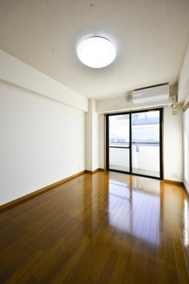 【居間・リビング】 | ハニーコート