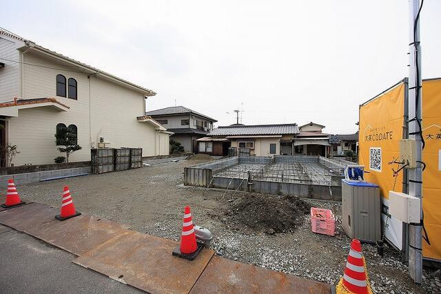 佐賀市大和町大字久池井の新築一戸建の駐車場| 