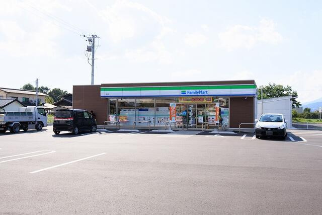 佐賀市大和町大字久池井の新築一戸建の周辺|ファミリーマート　…まで1,200m 