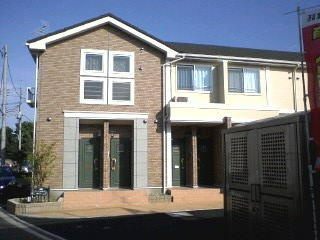 狛江市東和泉２丁目のアパート