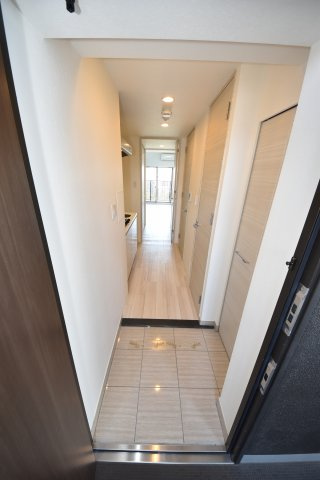 コンフォリア京町堀の玄関