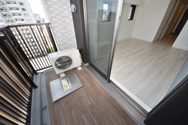 コンフォリア京町堀のバルコニー