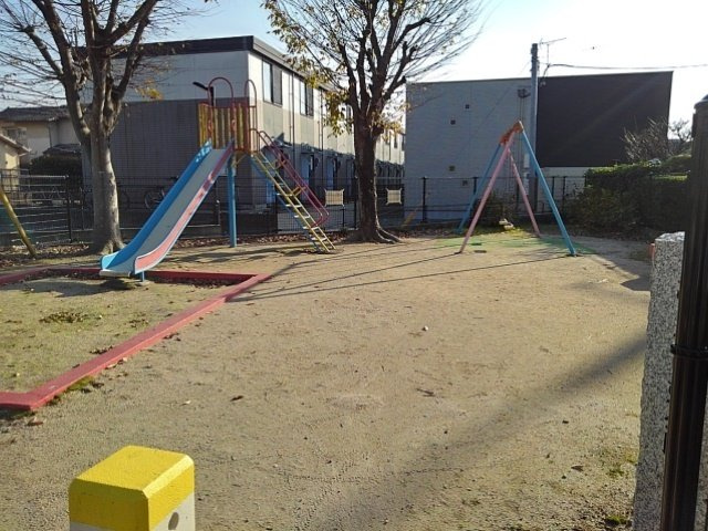 プロムナードの周辺|あじさい東公園まで160m