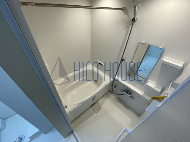 メゾン シャンテ ウワドの駐車場